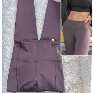 🍇To the Beat Tigth 24” size 2  SoulCycle🍇